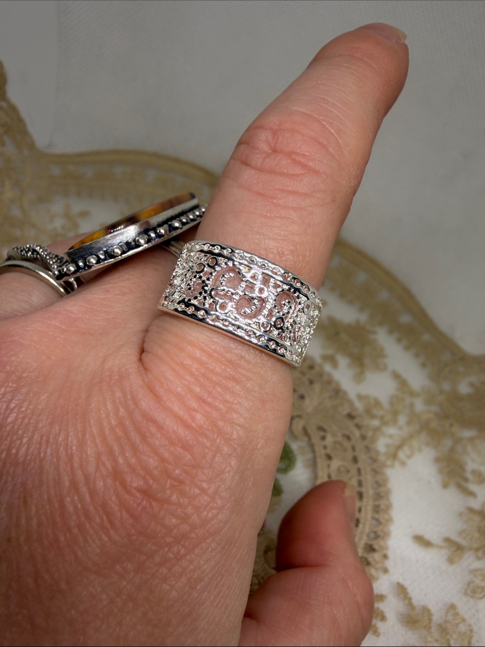 925 Sterling Silver Wide Filigree Lace Ring Ornate Statement Band Size 8